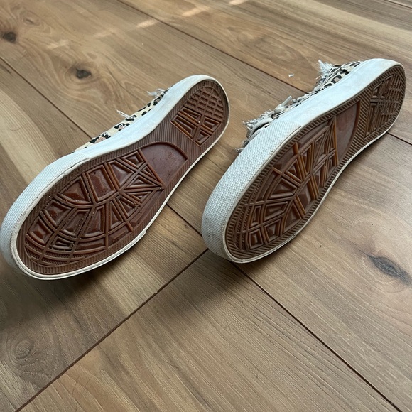 Leopard Print Casual Sneakers - Picture 4 of 4